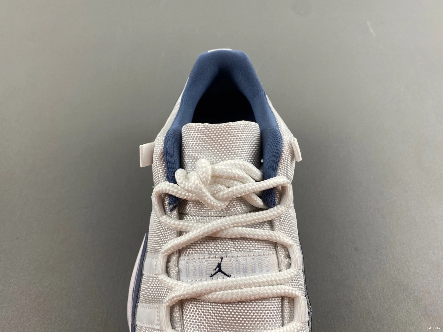 Air Jordan White  Low 11 Midnight Navy Retro FV5104-104 0108